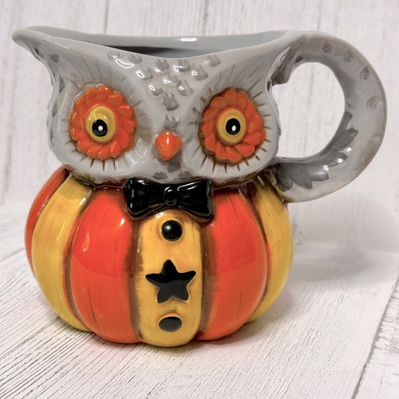 Fall OWL Creamer pitcher - Picture 1 of 5